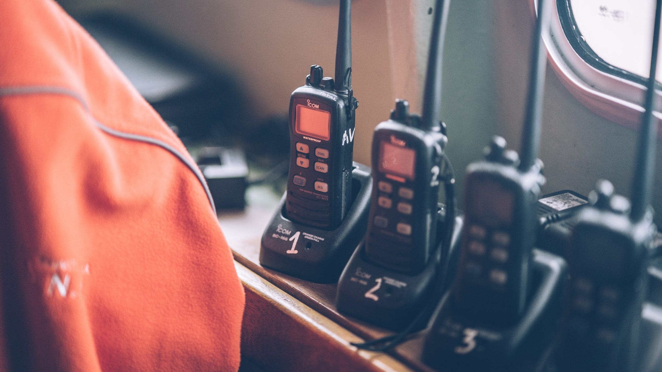 Quels sont les meilleurs accessoires pour les radios bidirectionnelles?